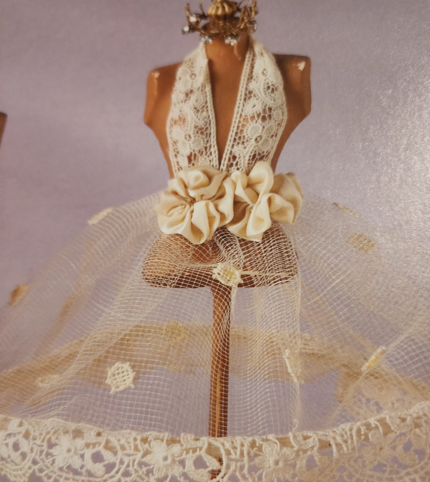 Stampington Wedding magazine (184 pages)