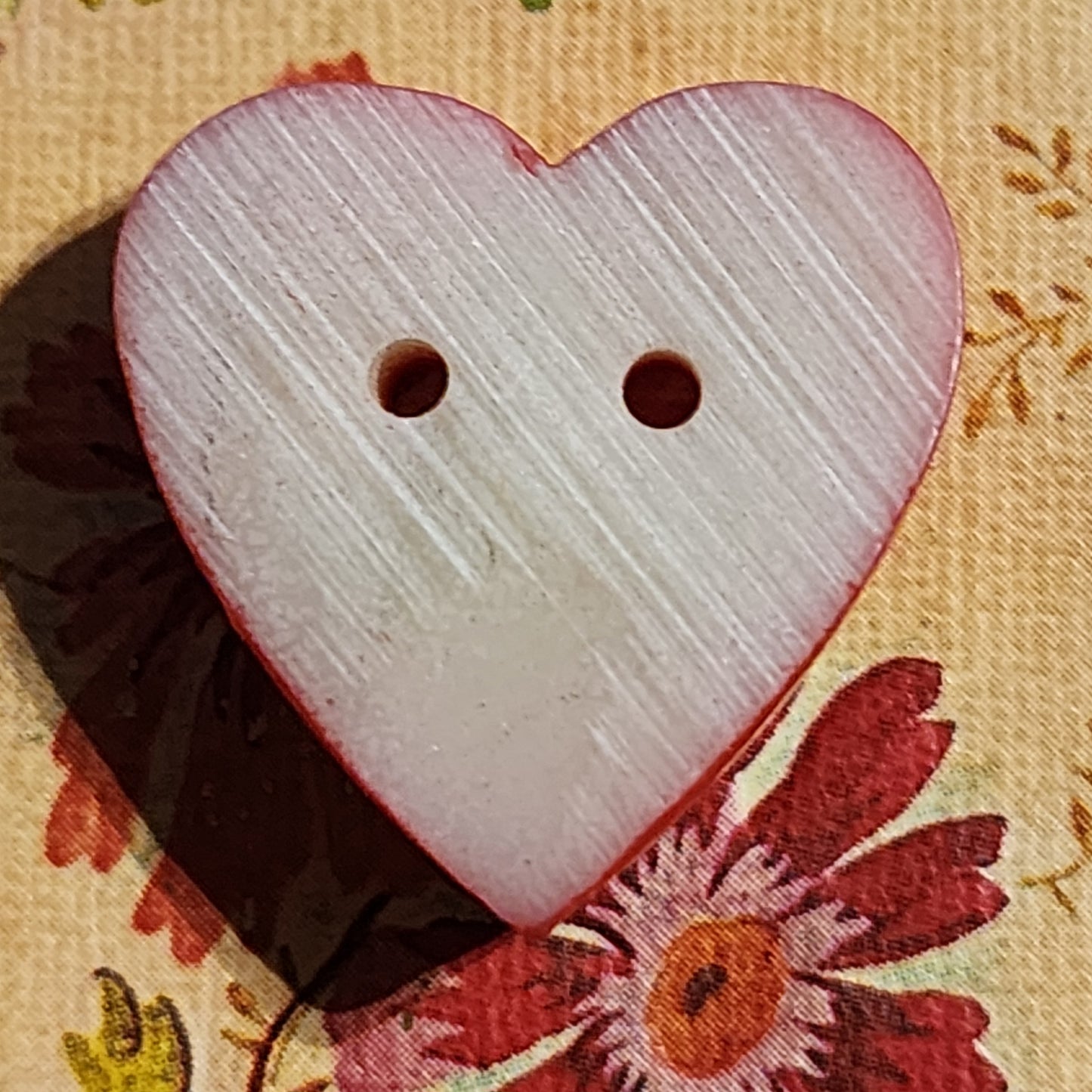 Red Sew-Thru Heart 1.5cmhigh