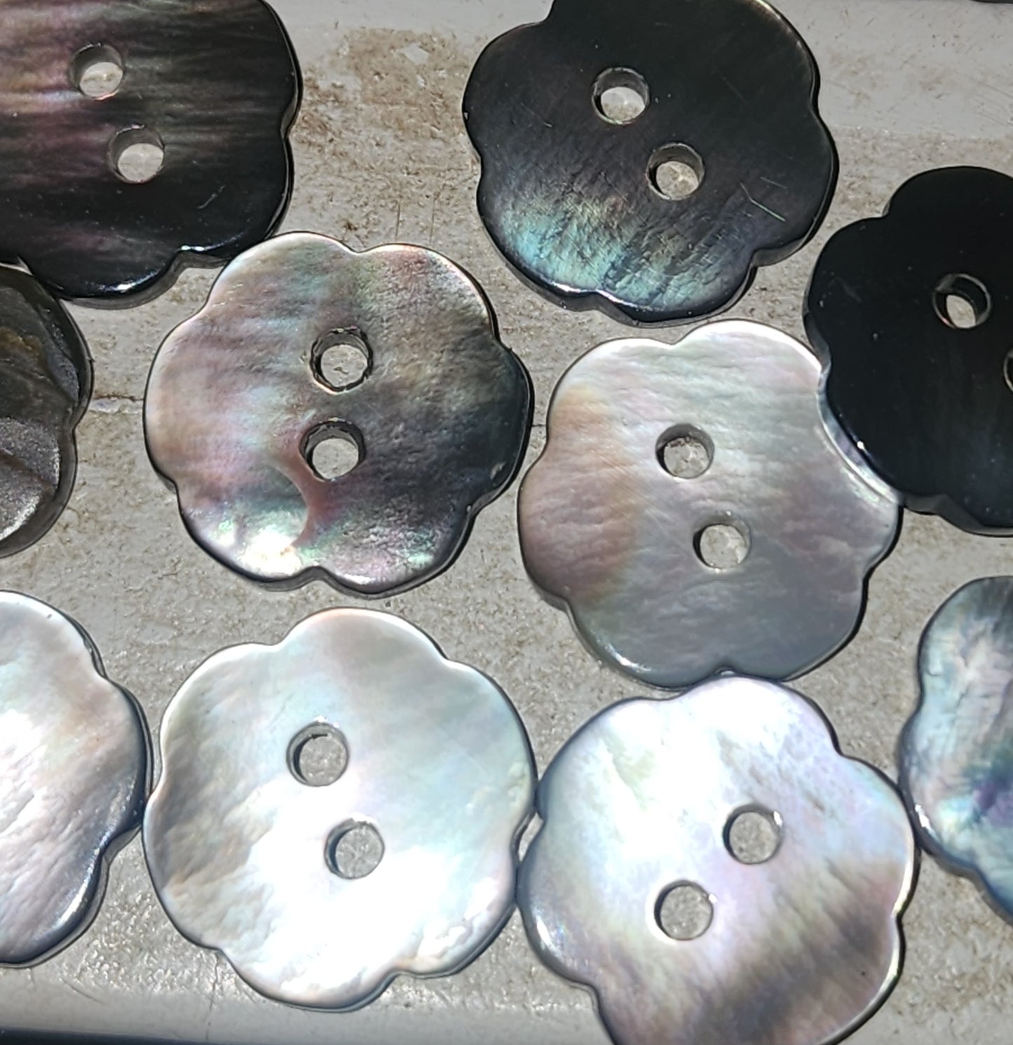 Small mother of pearl flower buttons 12mm