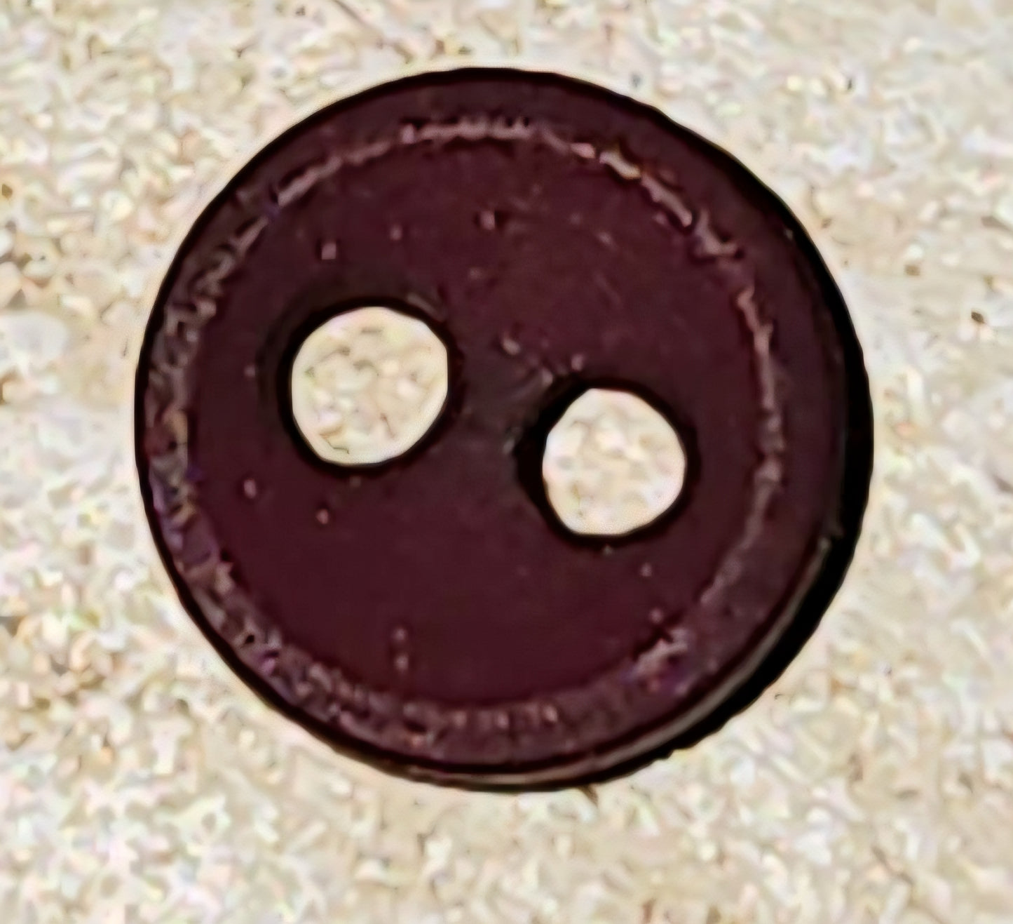 Tiny round red wine matte button 4-5mm