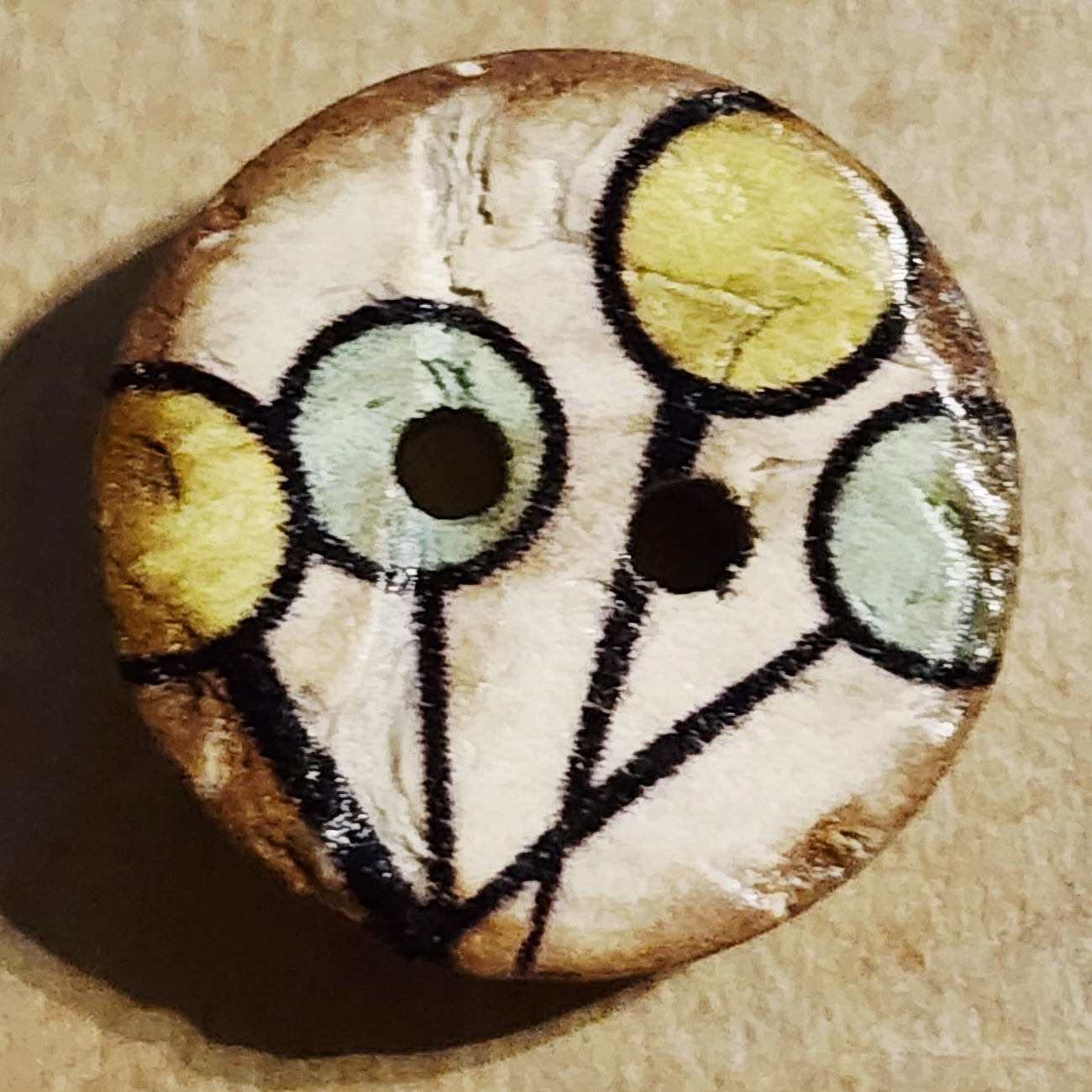 15mm wooden printed balloon button (distressed look)