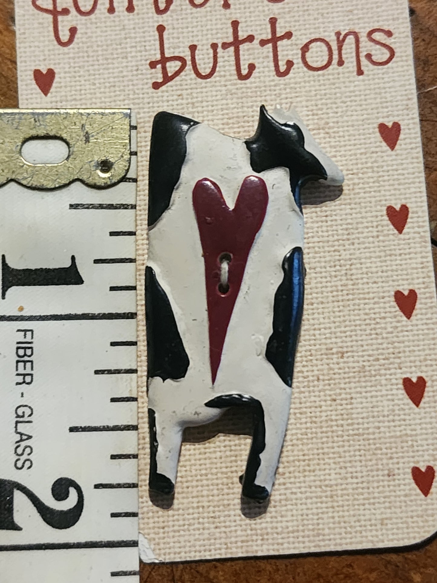 Primitive cow button 2"