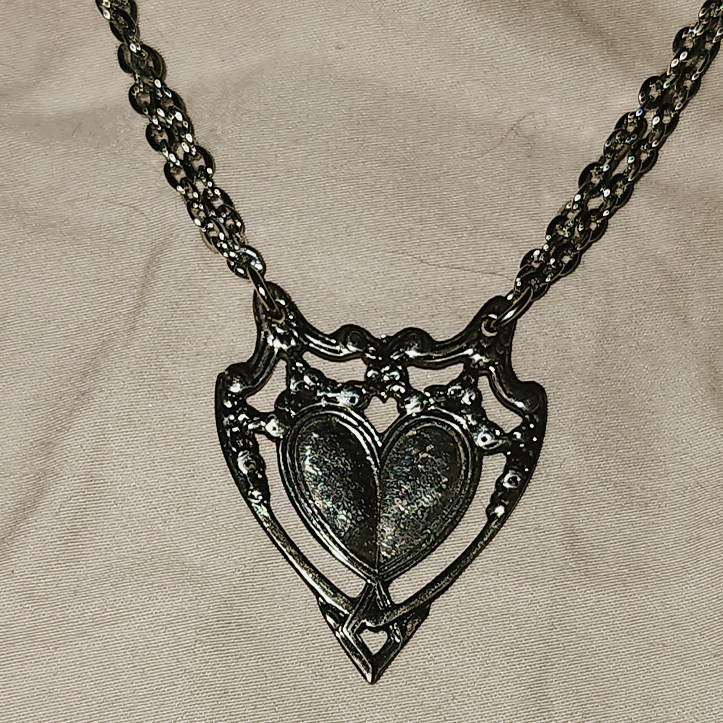 Metal Silver Spoon Heart Pendant (23cm double chain)