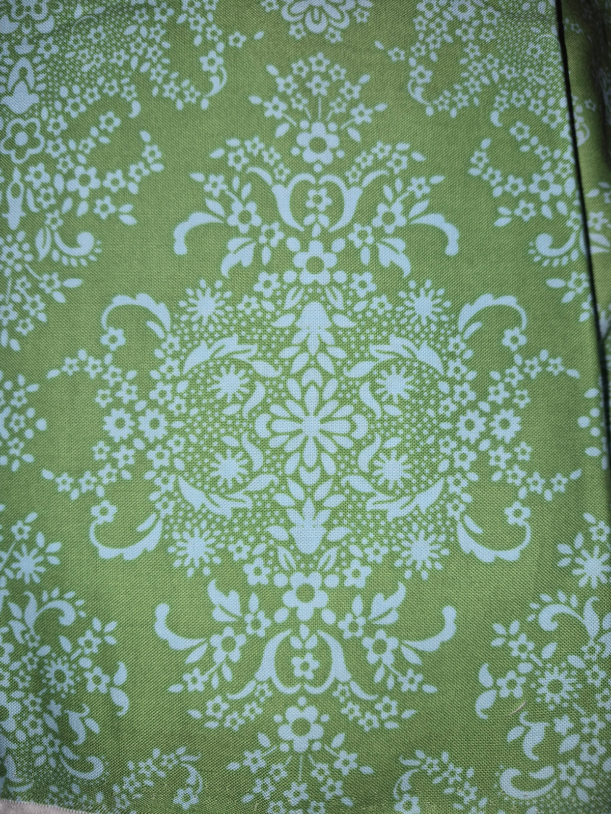 Amy Butler - Soul Blossoms - English Garden Organic 2011 - Pine ORAB005 **