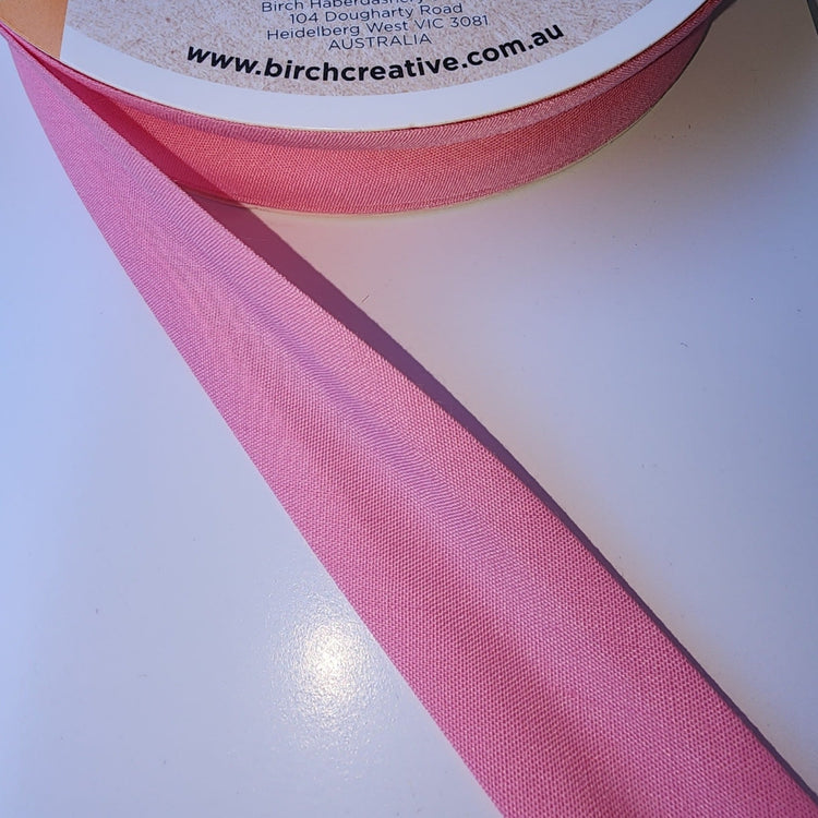 Plain coloured bias binding