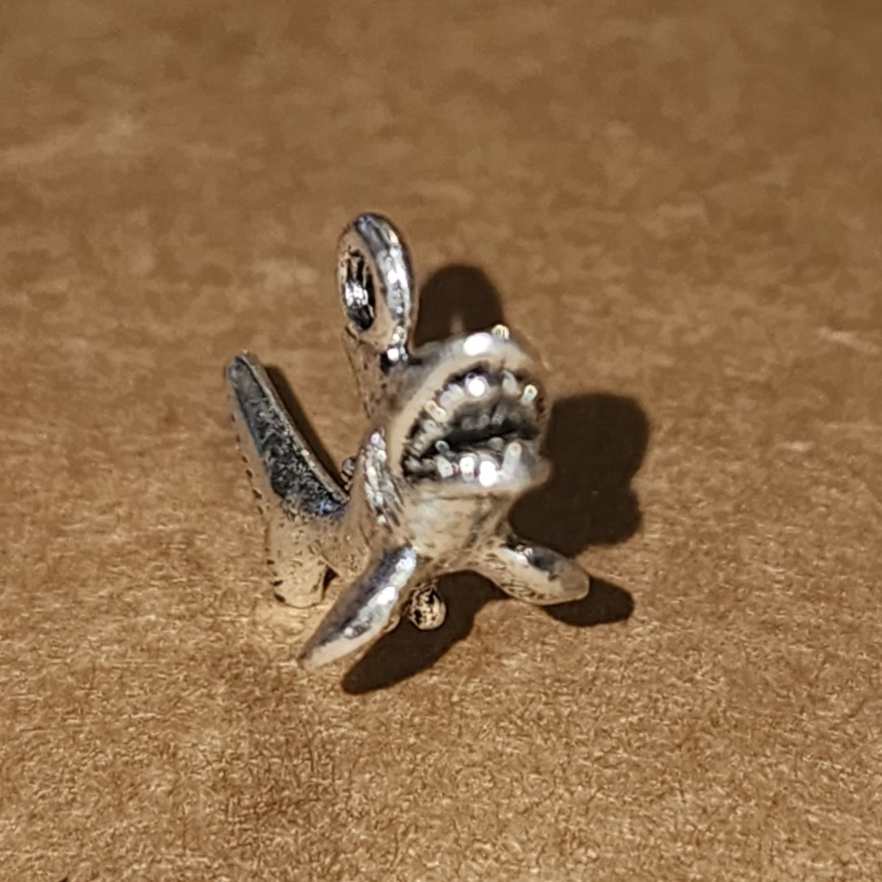Metal shark charm 2.3cm long
