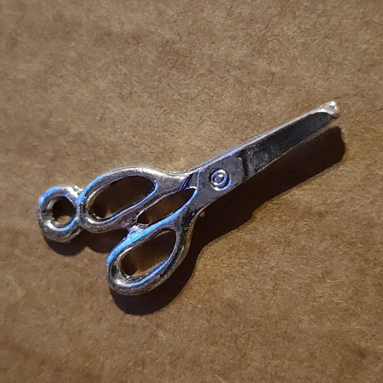 Metal scissor charm