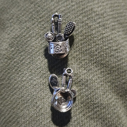 Metal Cosmetic (makeup) Bag charm