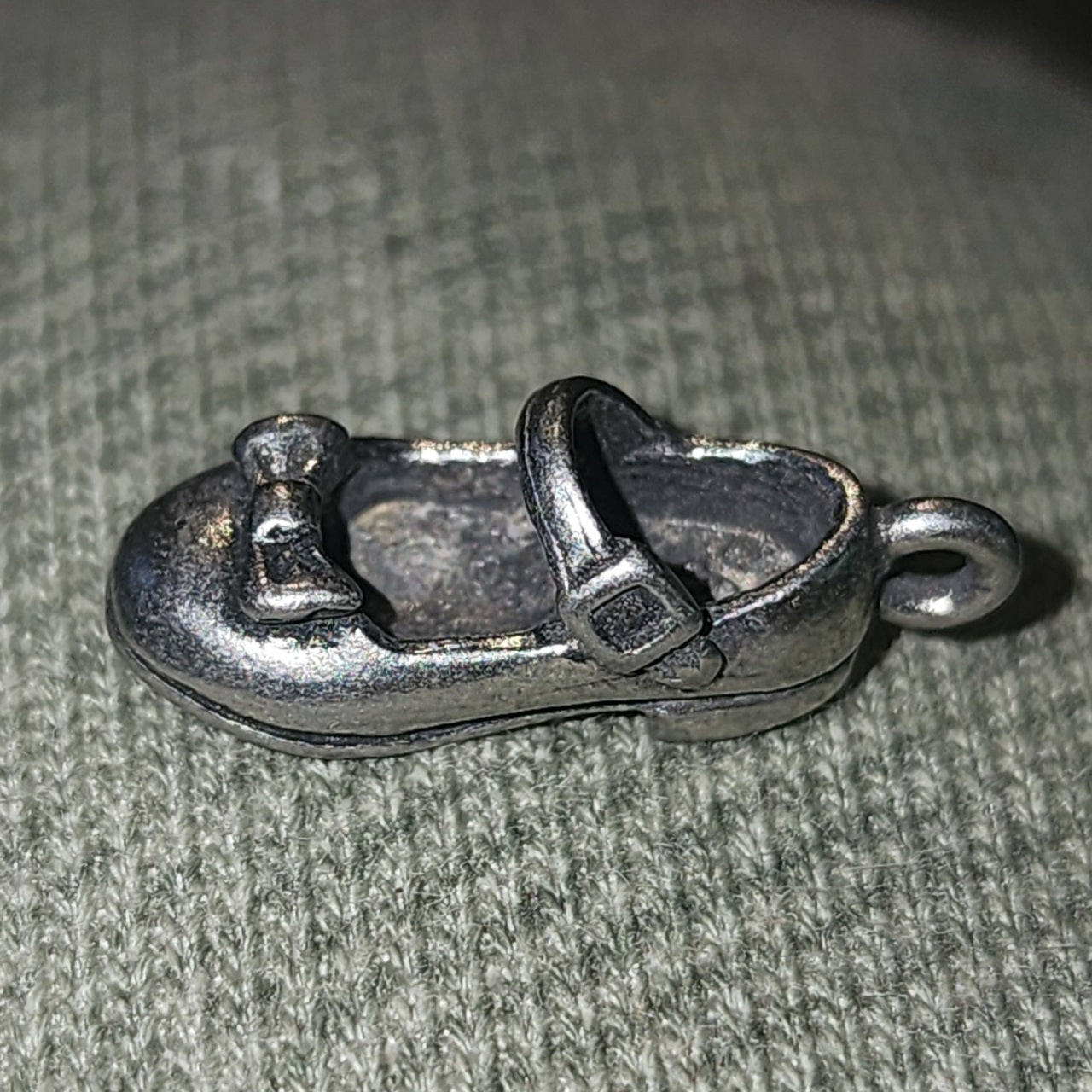 Metal Bow Shoe Charm (Mary Jane)