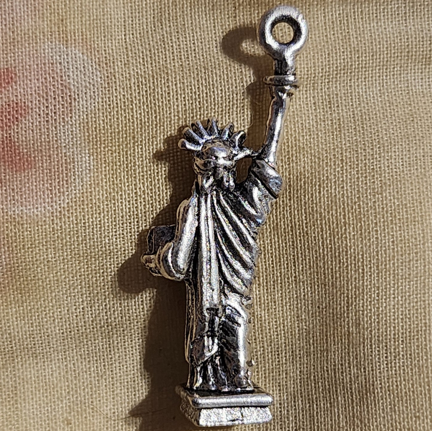 Metal Statue of Liberty charm