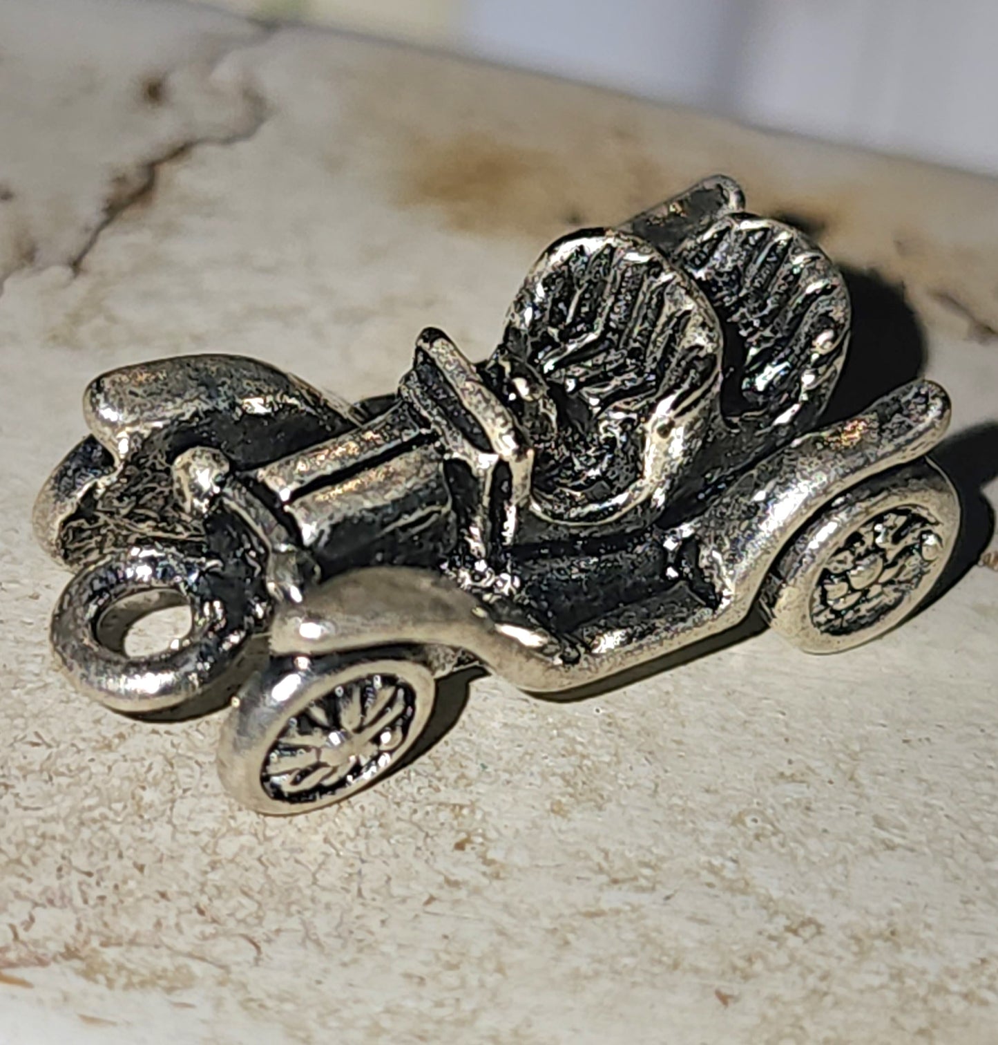 Metal antique car charm