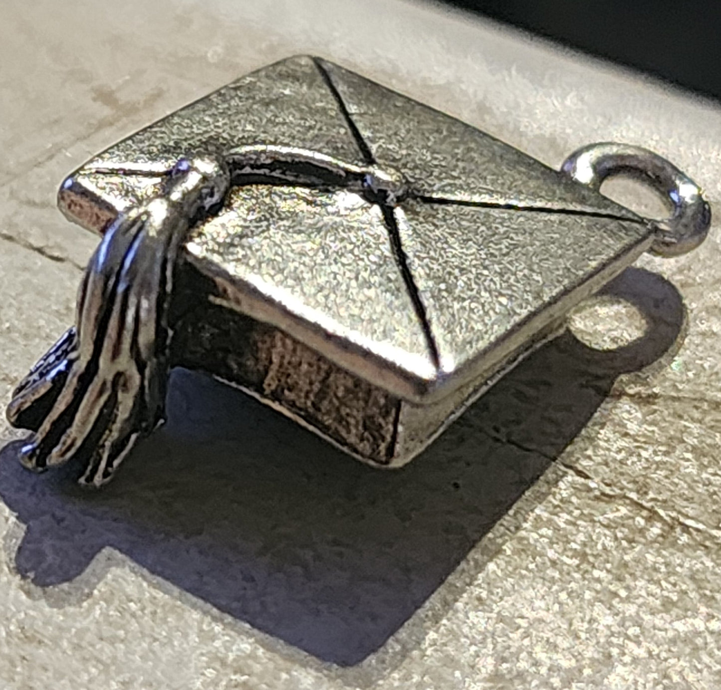Metal graduation cap charm