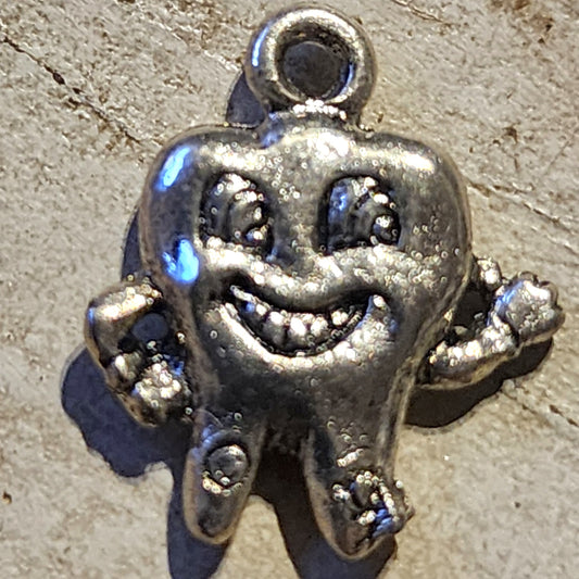 Metal tooth charm