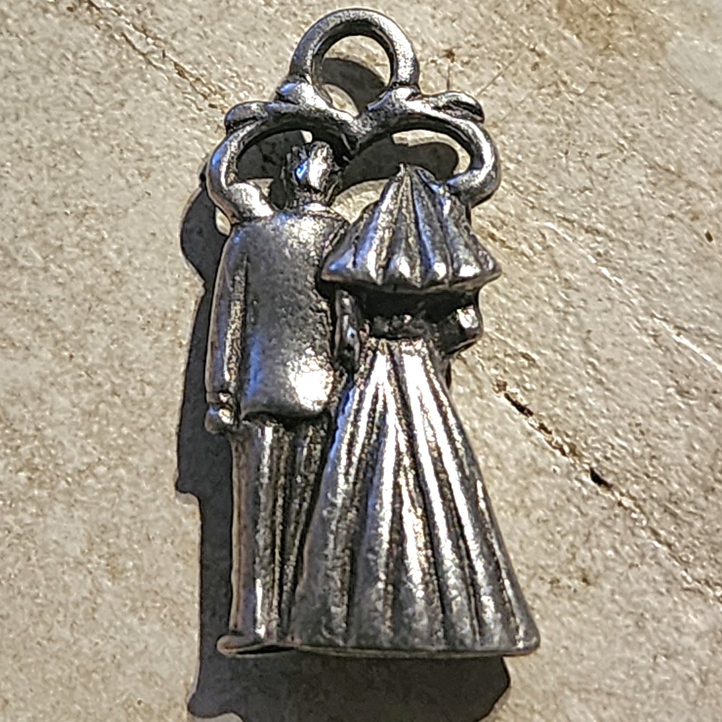 Metal Bride & Groom charm