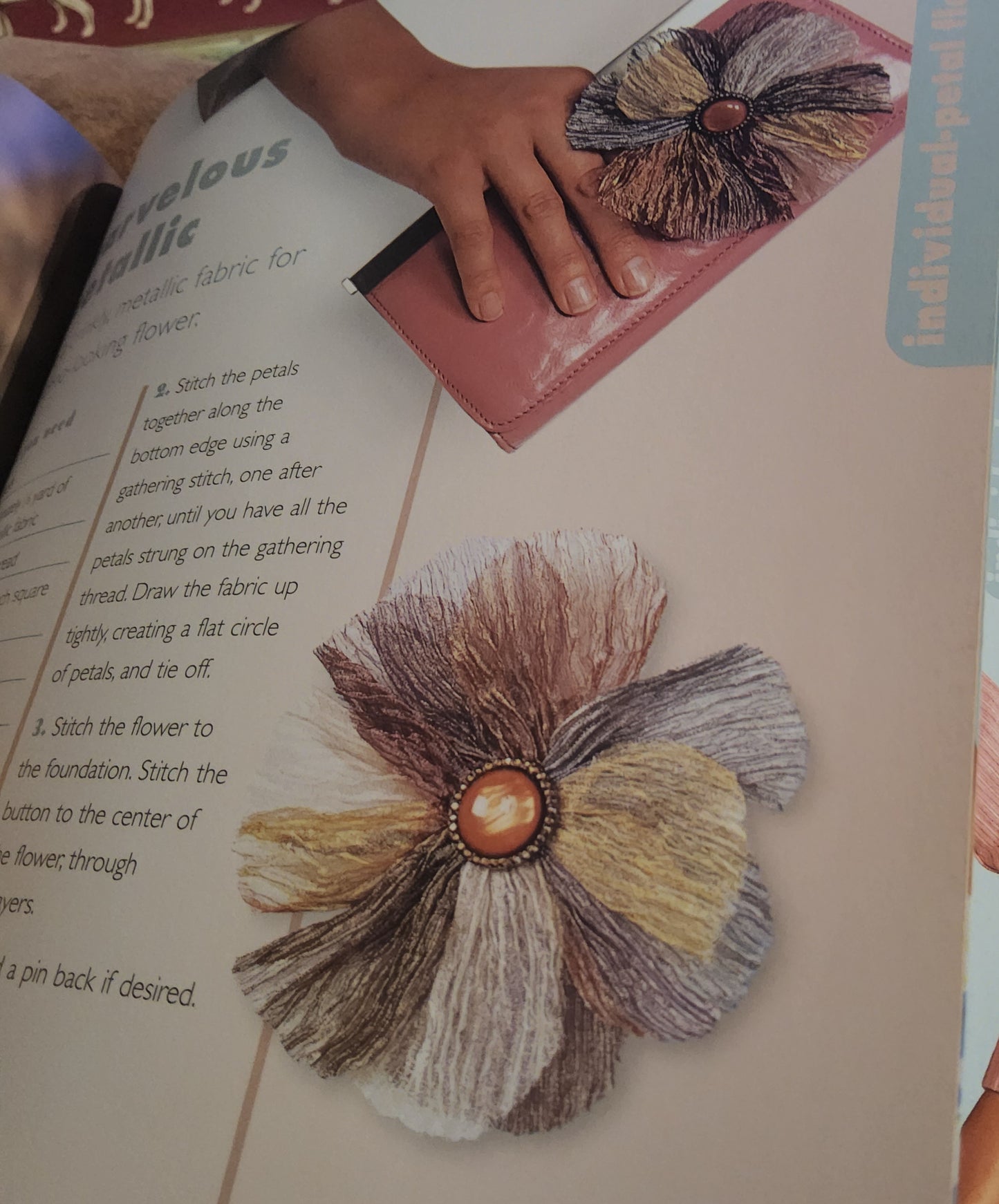 Fun-to-Wear Fabric Flowers by Elizabeth Helene Searle