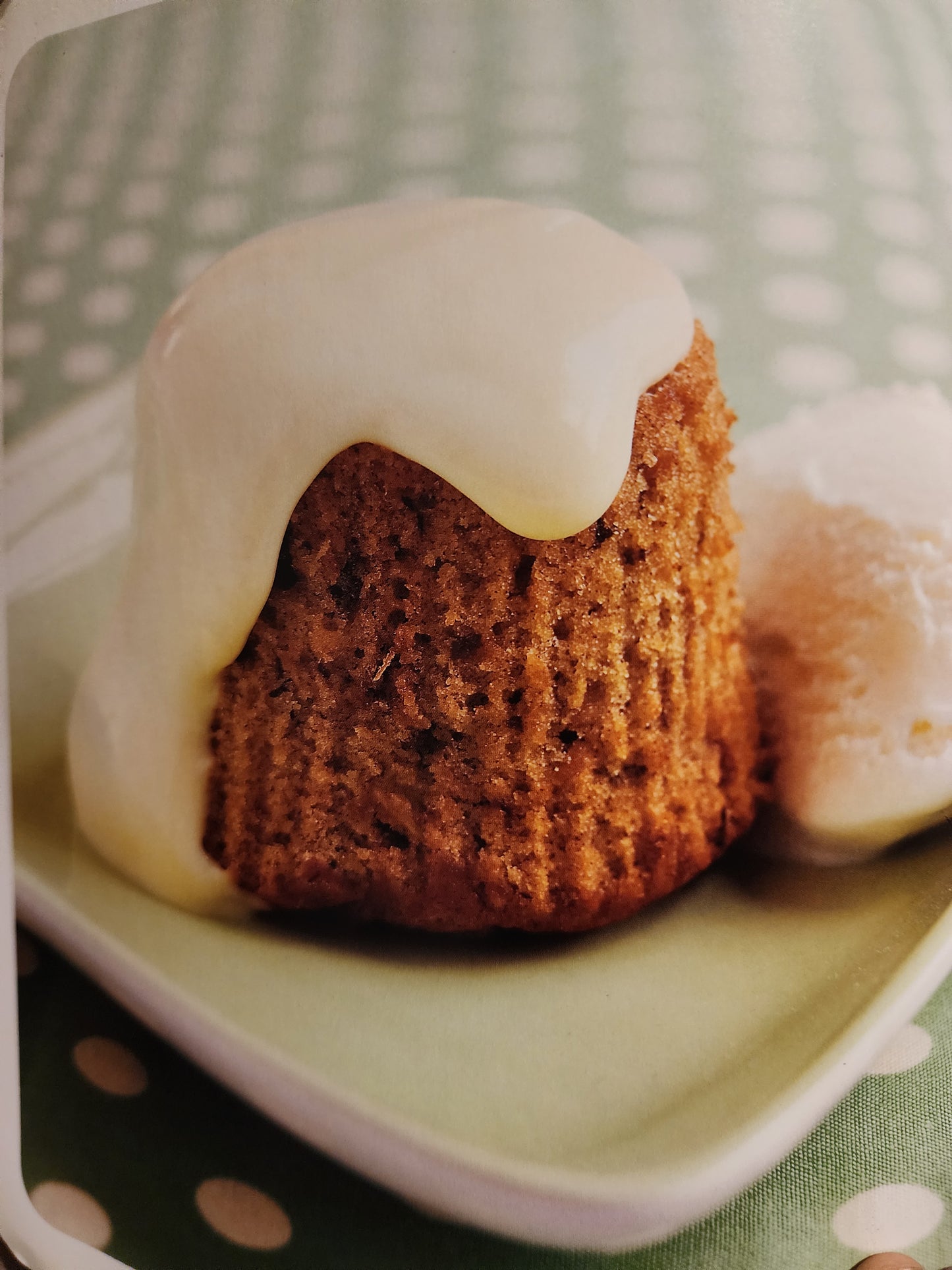 The Crabapple Bakery Cookbook by Jennifer Graham
