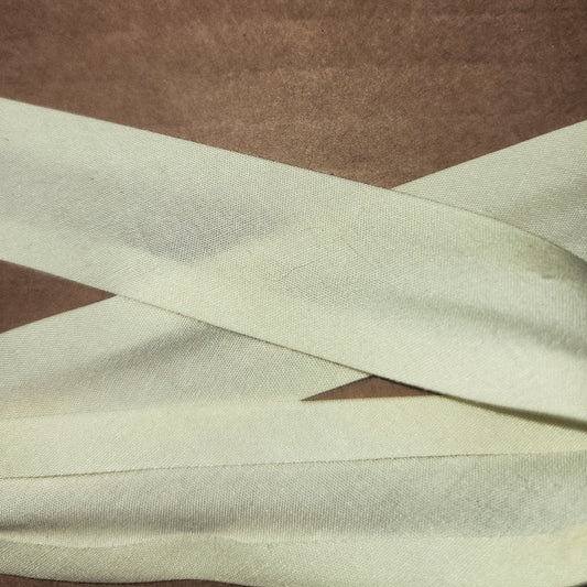 Polycotton Bias Binding 25mm 008047 Lemon