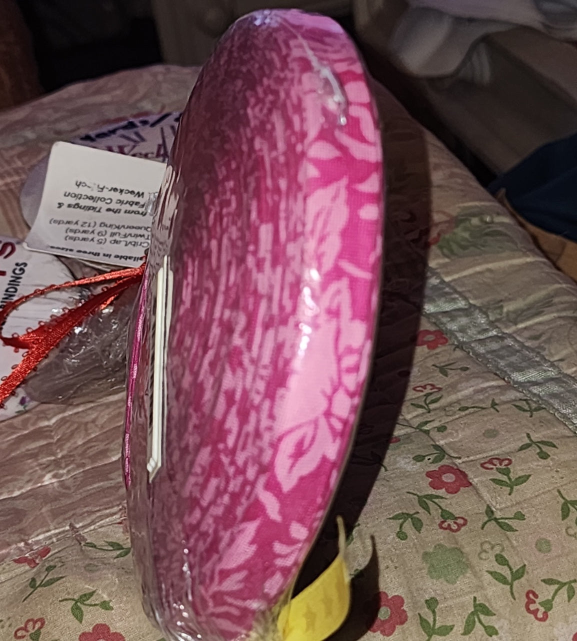 Lollipop bias binding - hot pink floral 12 yard Queen bed size