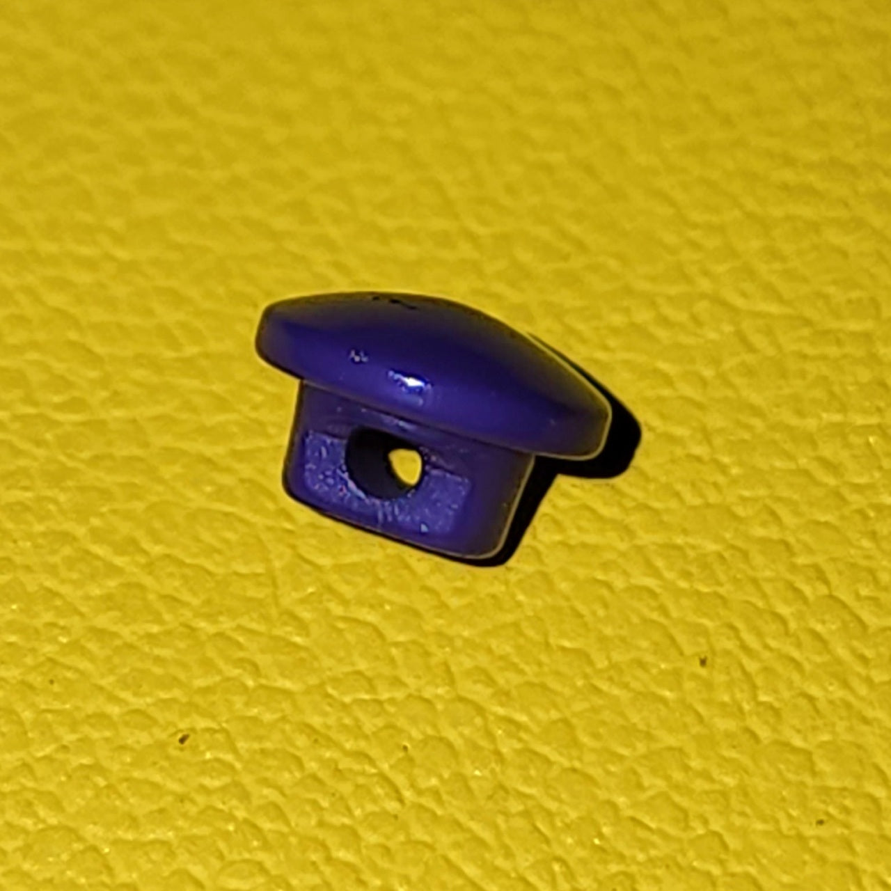 Dome button dark purple 0.5cm (shank back)