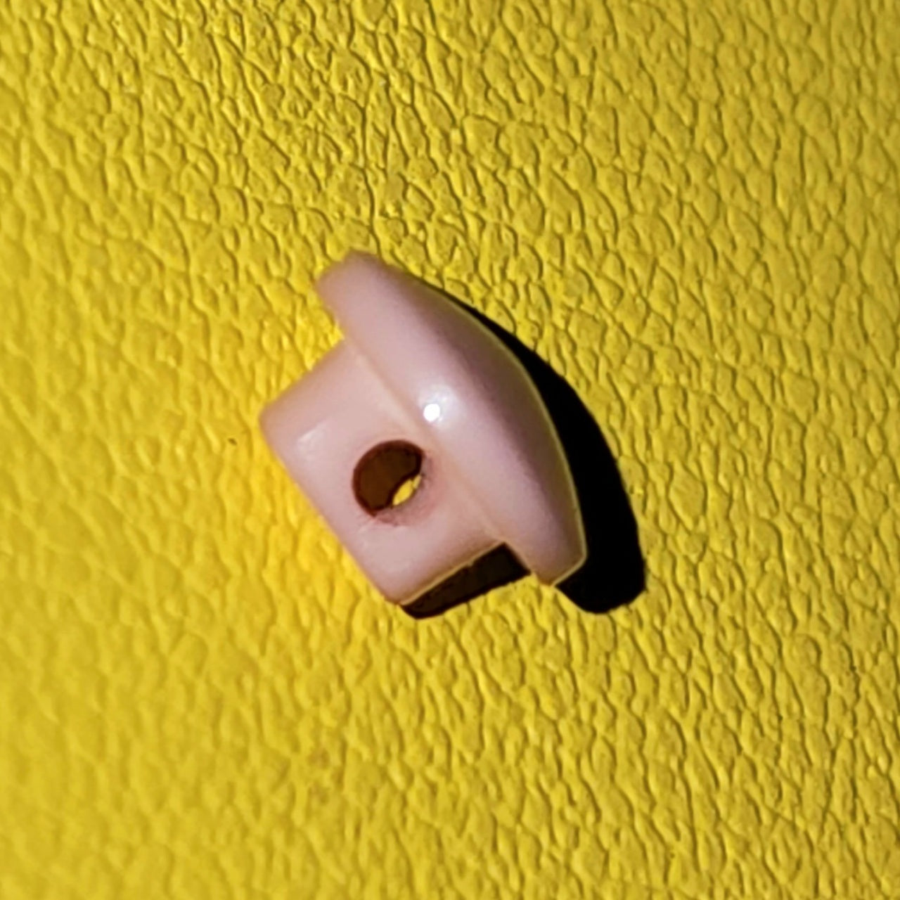 Dome button baby pink button 0.5cm (shank)