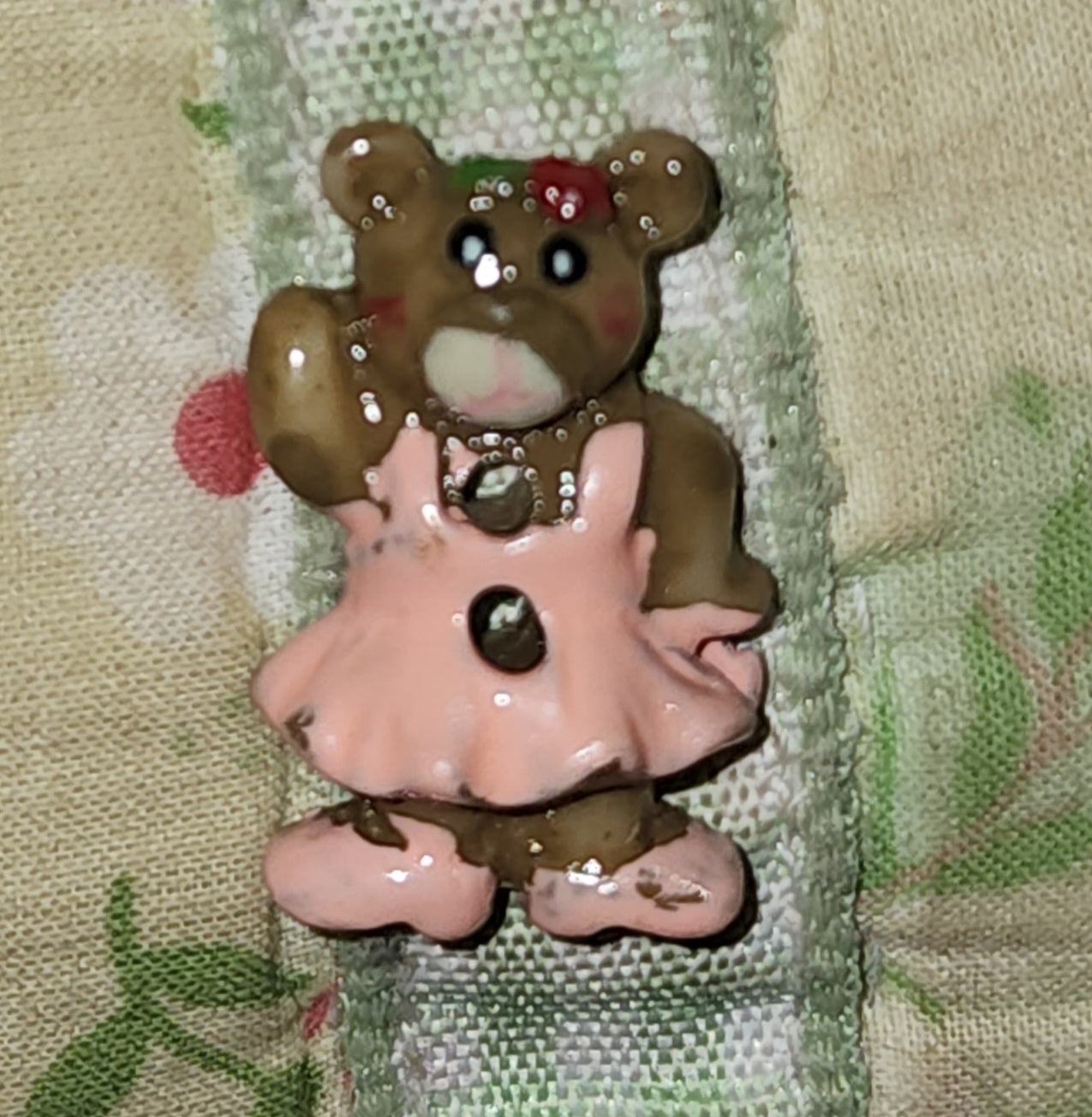 Pink ballet bear button 2.3cm high