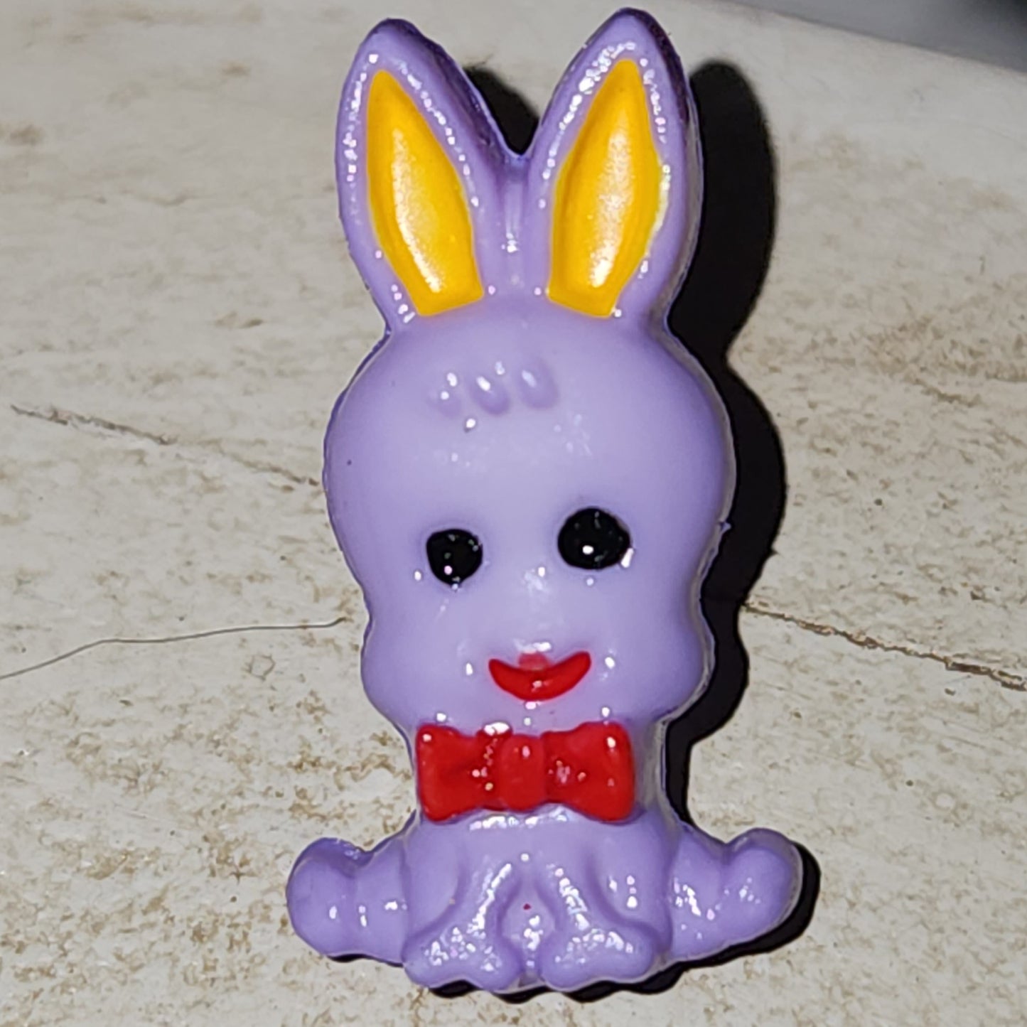 Bunny button assorted colours 20mm high