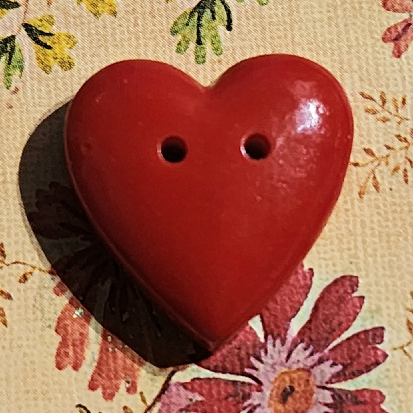 Red Sew-Thru Heart 1.5cmhigh