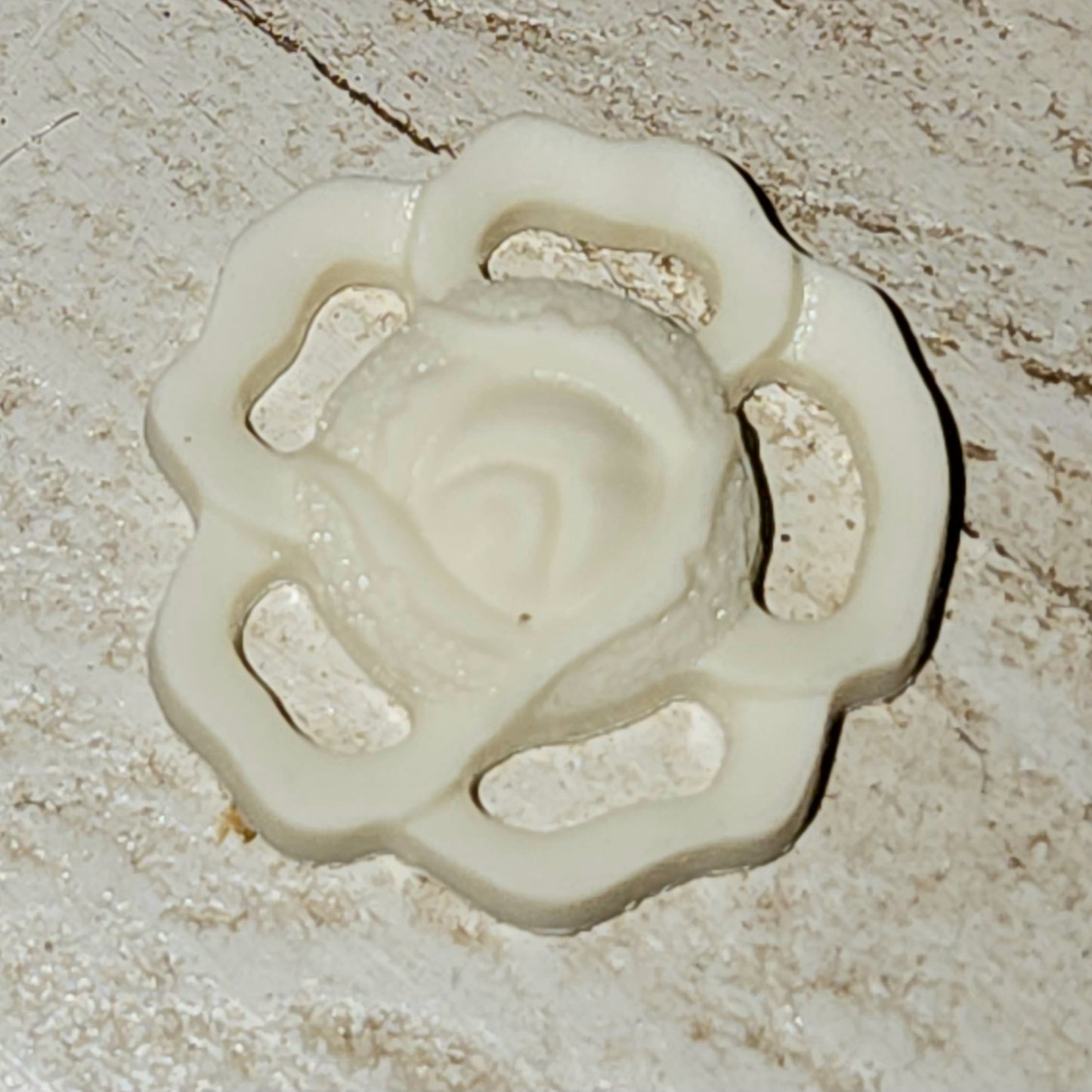 Holey Rose button 3 colours 15mm