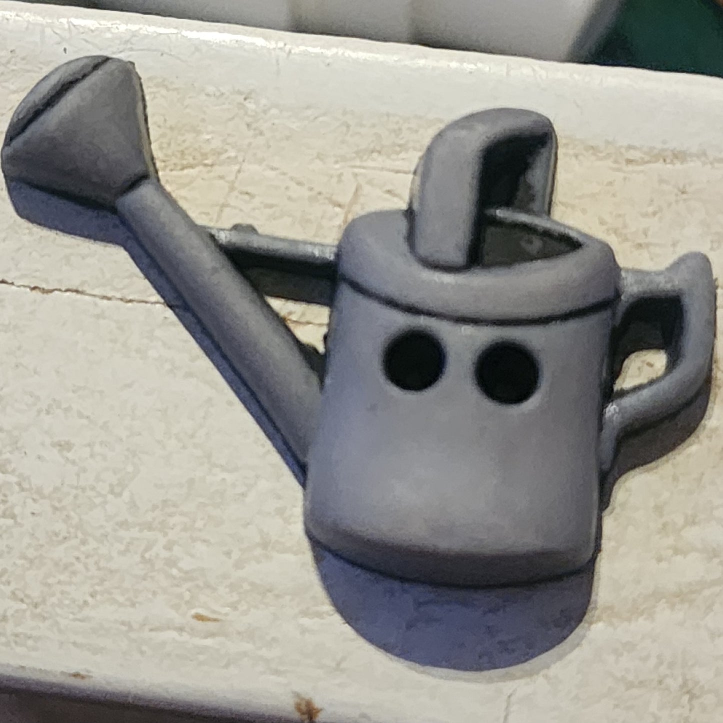Resin watering can button 36mm (3 colours)