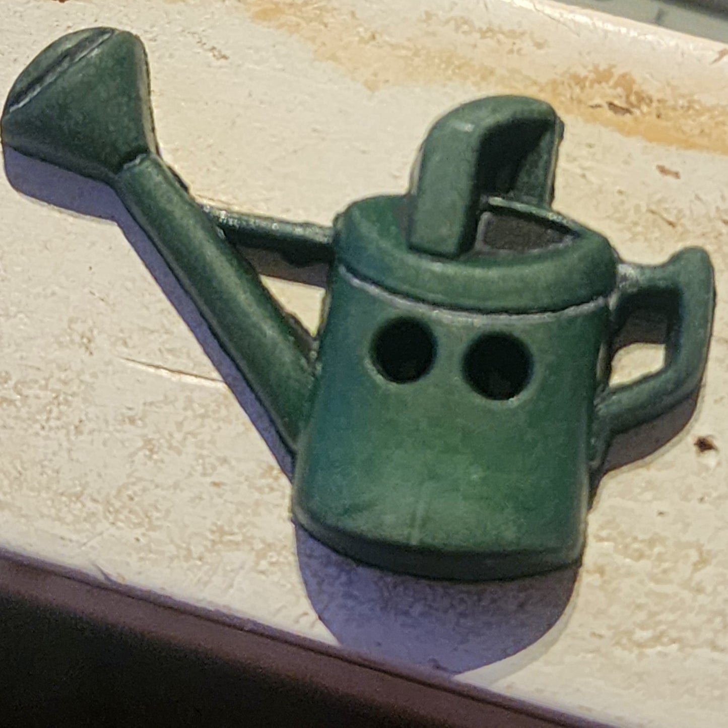 Resin watering can button 36mm (3 colours)