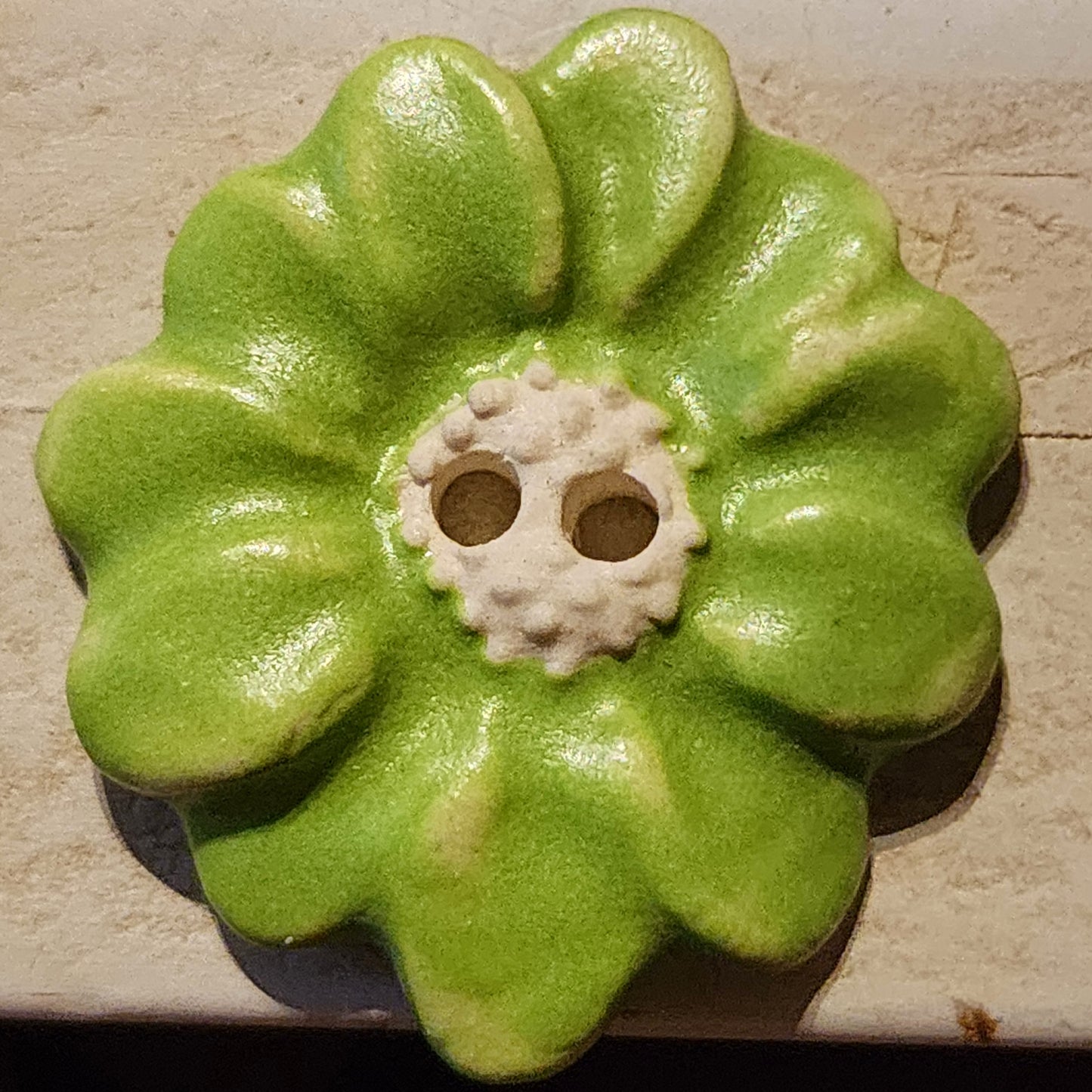 Large ceramic flower button 33mm (various colours)