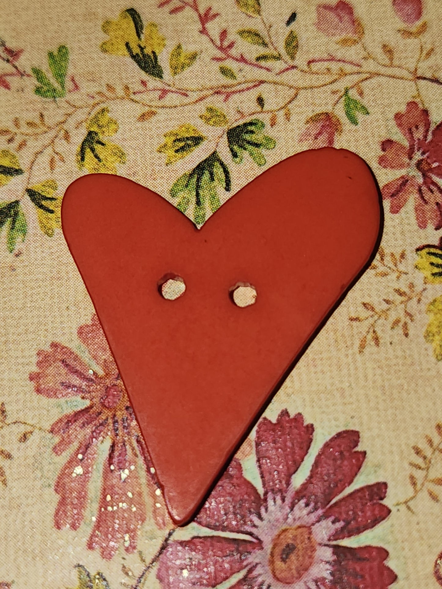 Uneven Heart Button  3cm high (matte finish)
