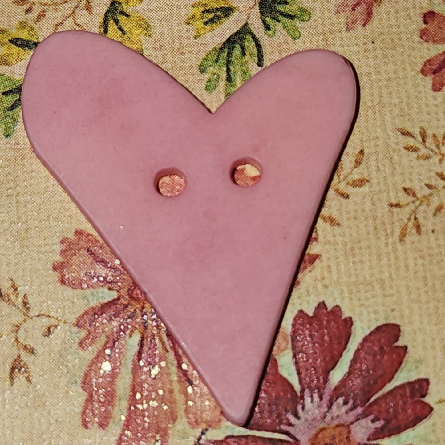 Uneven Heart Button  3cm high (matte finish)