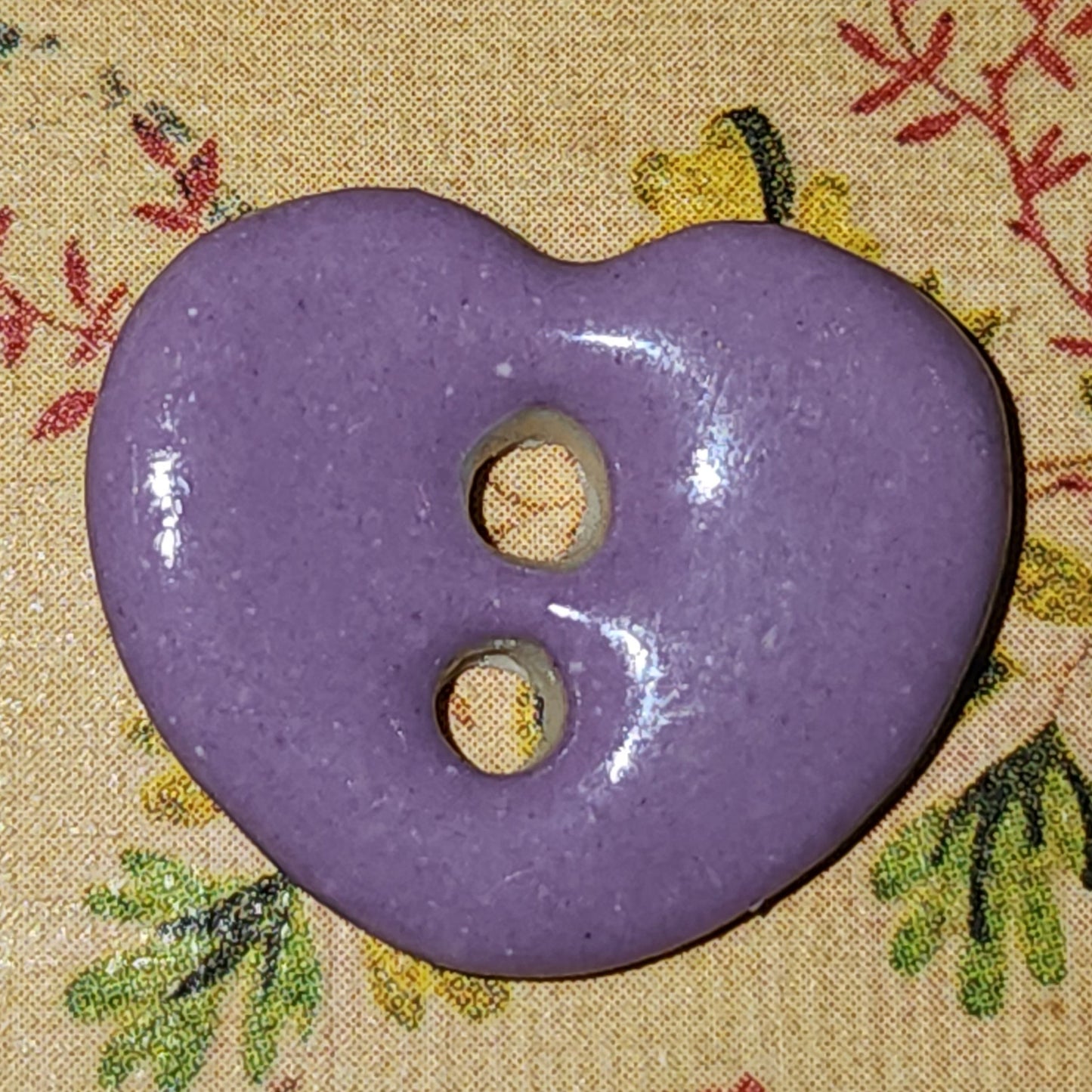 Ceramic heart button 15mm high (assorted colours)