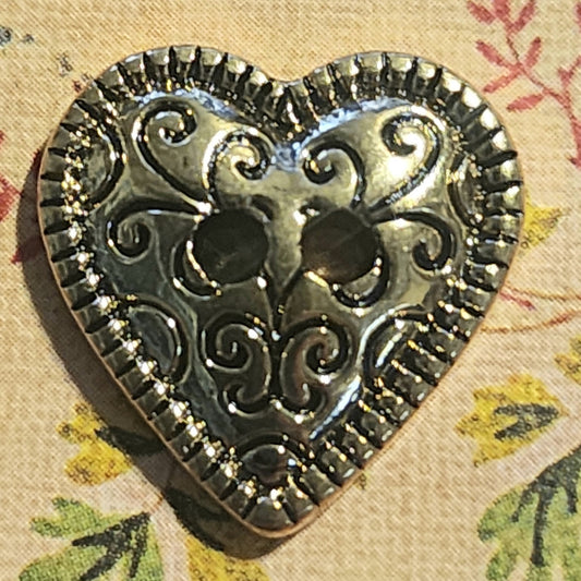 Gold shiny patterned heart button 15mm high