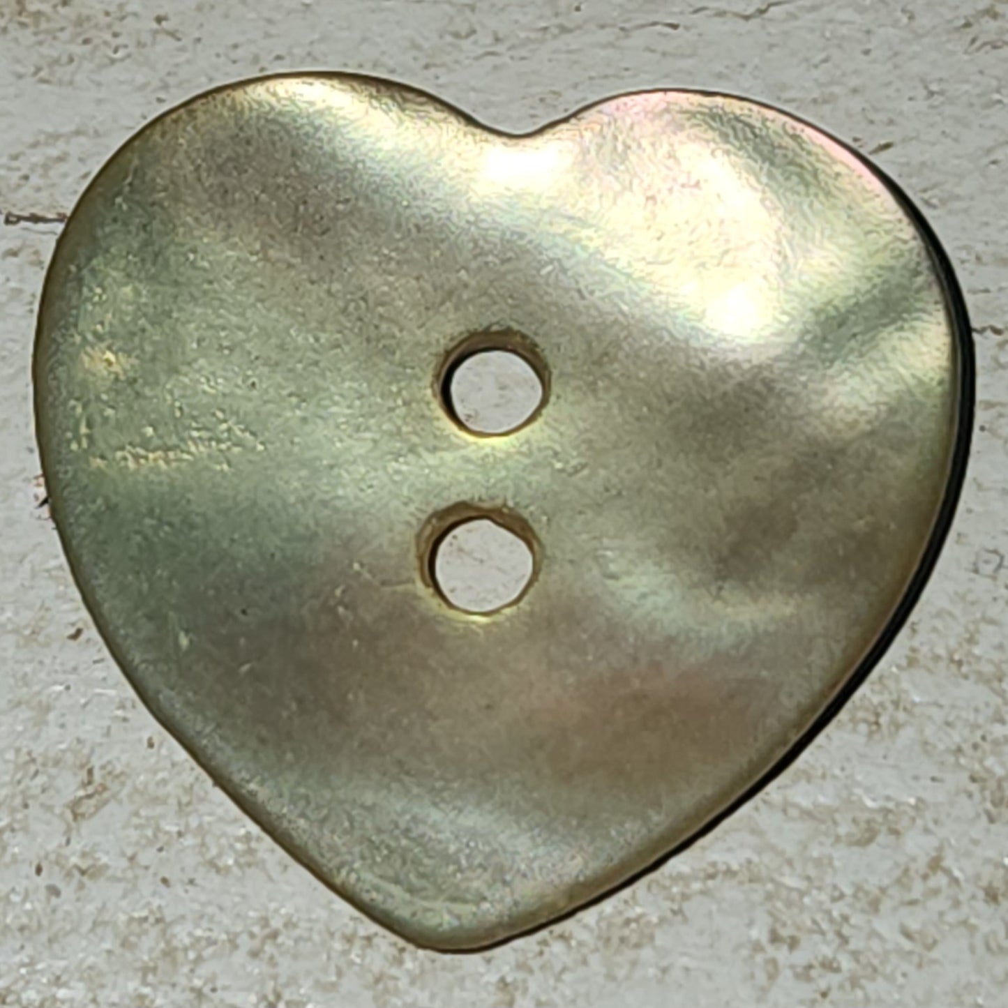 Mother of pearl heart 17mm - assorted colours