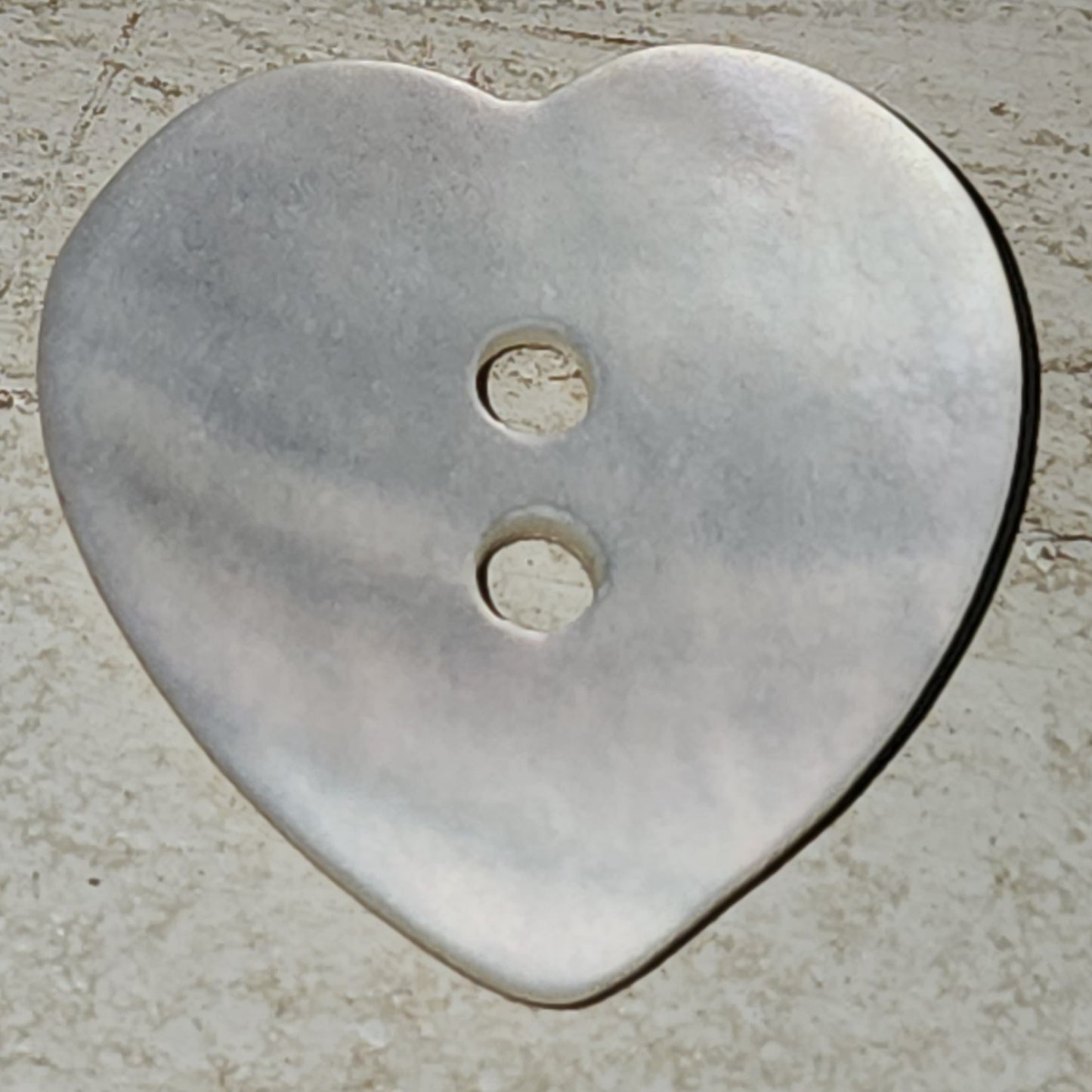 Mother of pearl heart 17mm - assorted colours