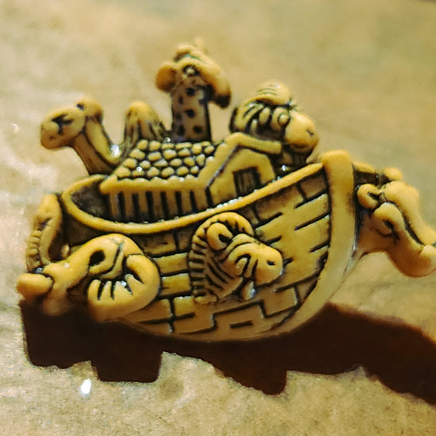 Noah's Ark Button 28mm wide