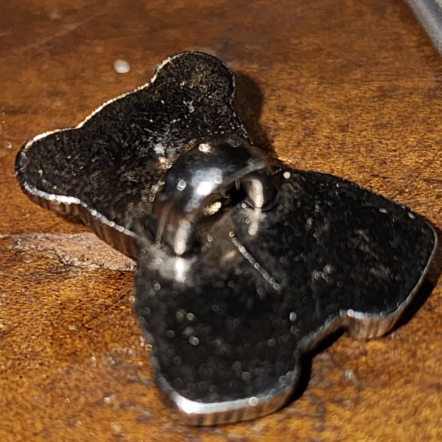 Metallic bear buttons- 2 sizes in gold or silver