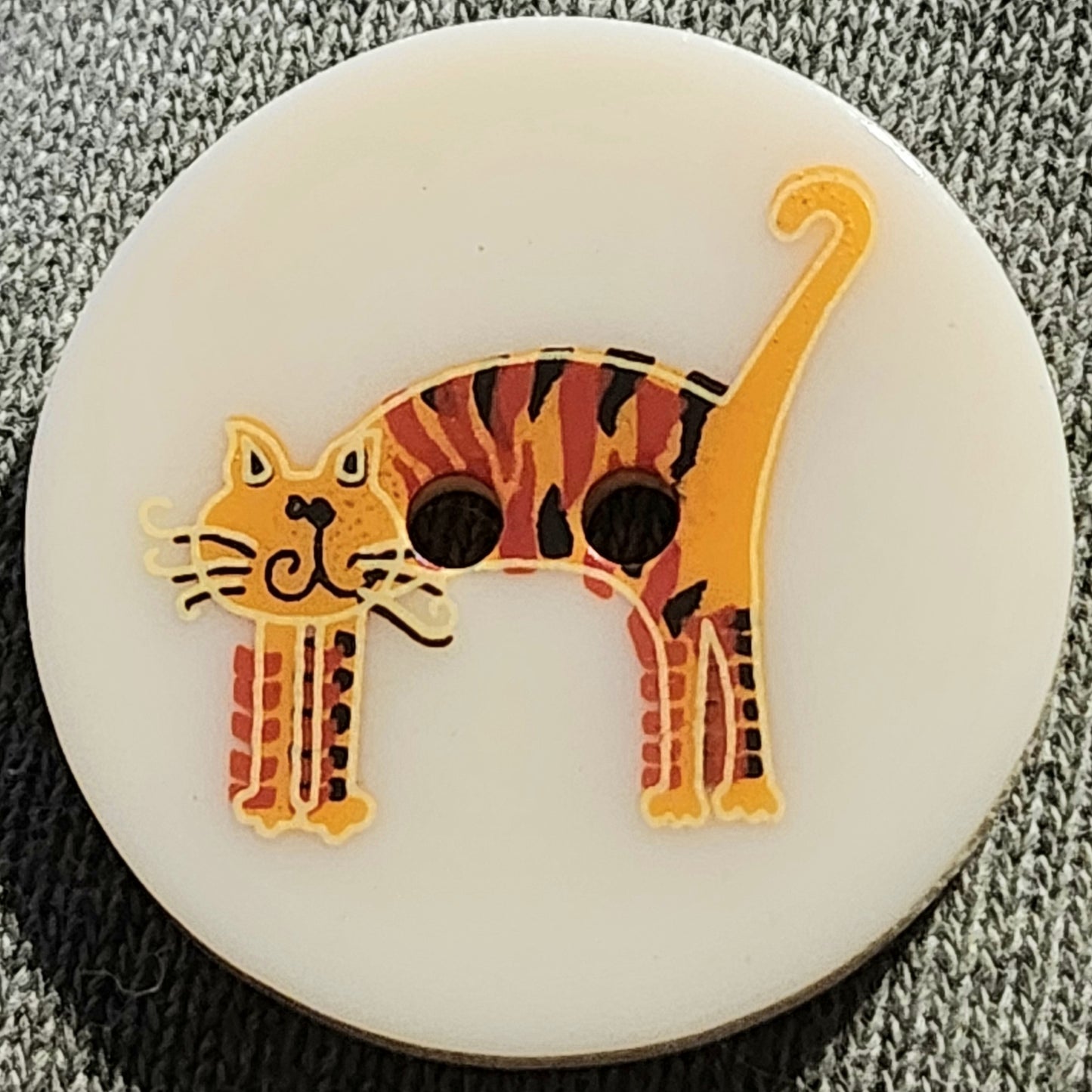 Round cat buttons 30mm