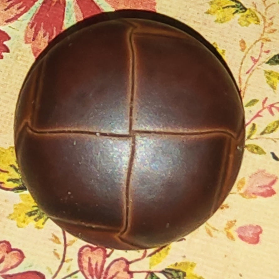 Brown leather round dome button 23mm (2 colours)