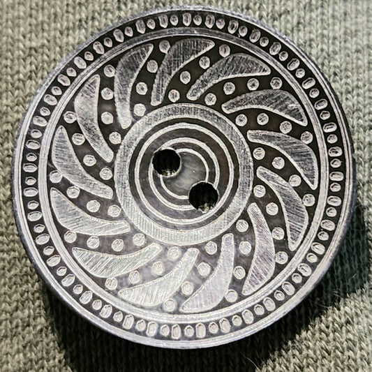 Mother of pearl etched tribal round button 26mm