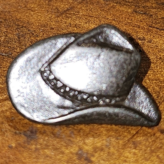 Metal Cowboy Hat button 20mm wide (dark brown distressed look)