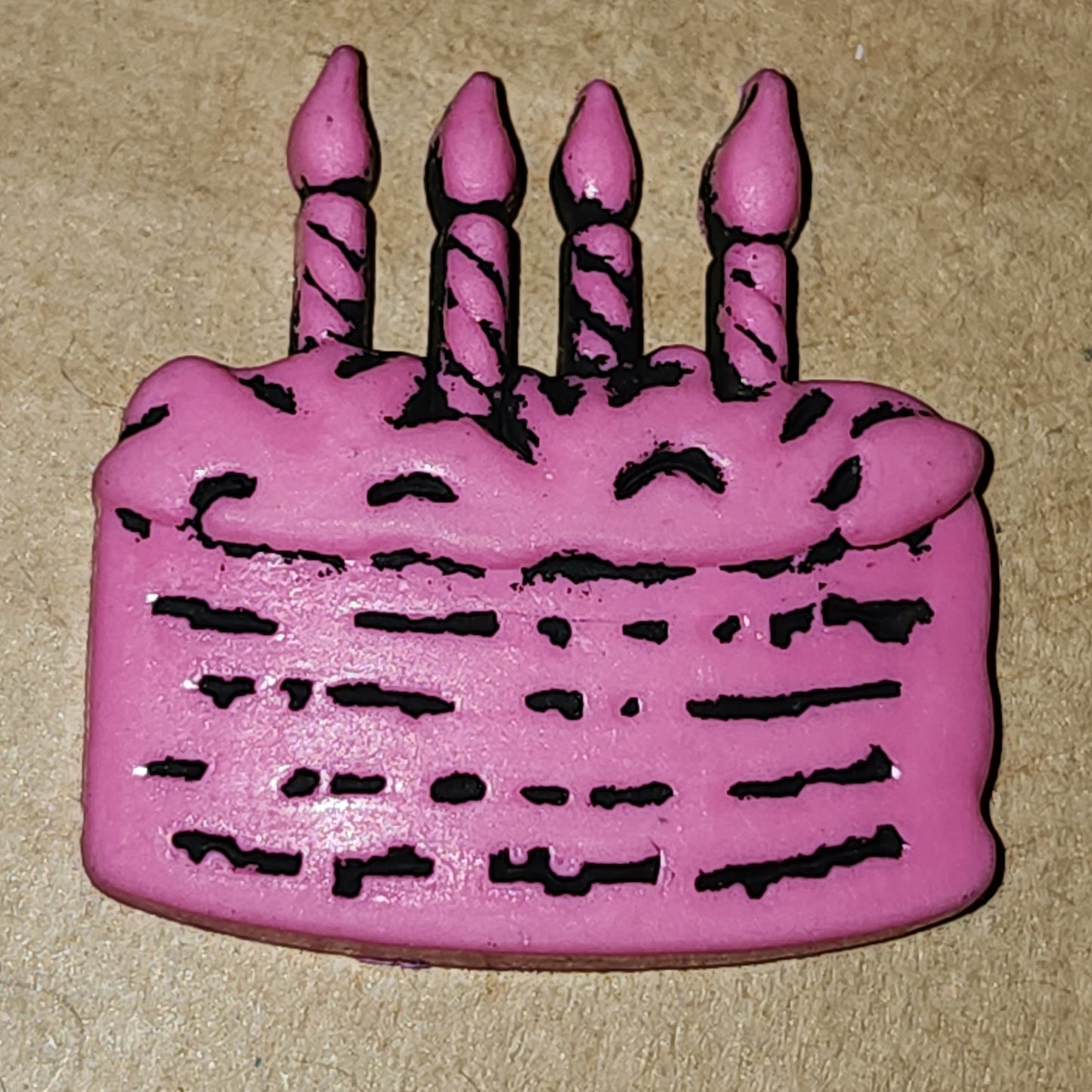 Birthday cake buttons (pink or blue) 26mm high