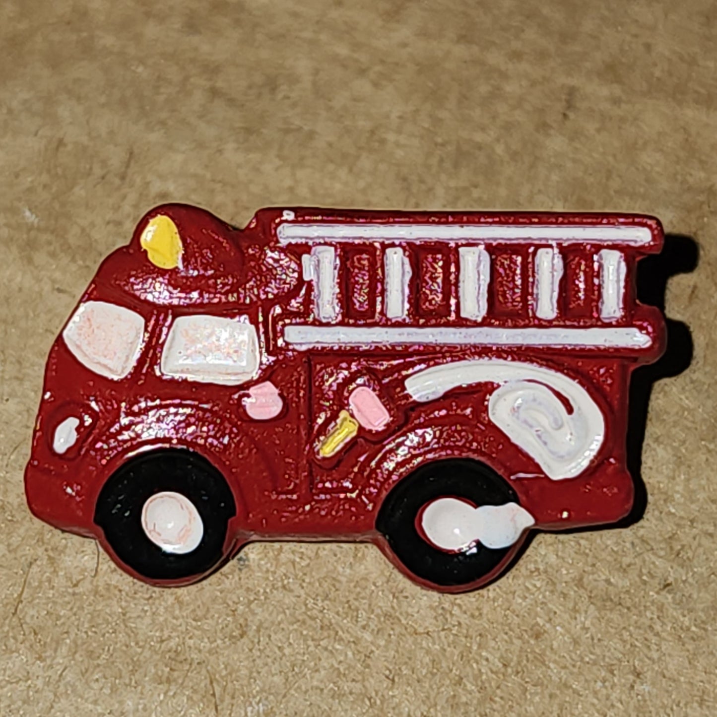 Metal Fire Engine button 20mm long