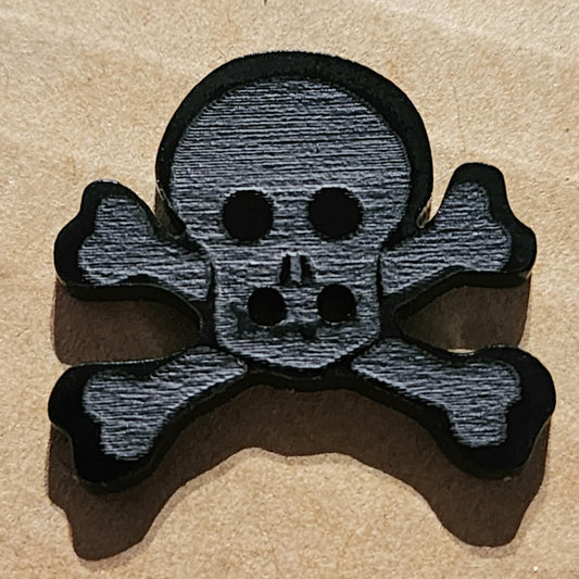 Skull crossbones button 25mm wide