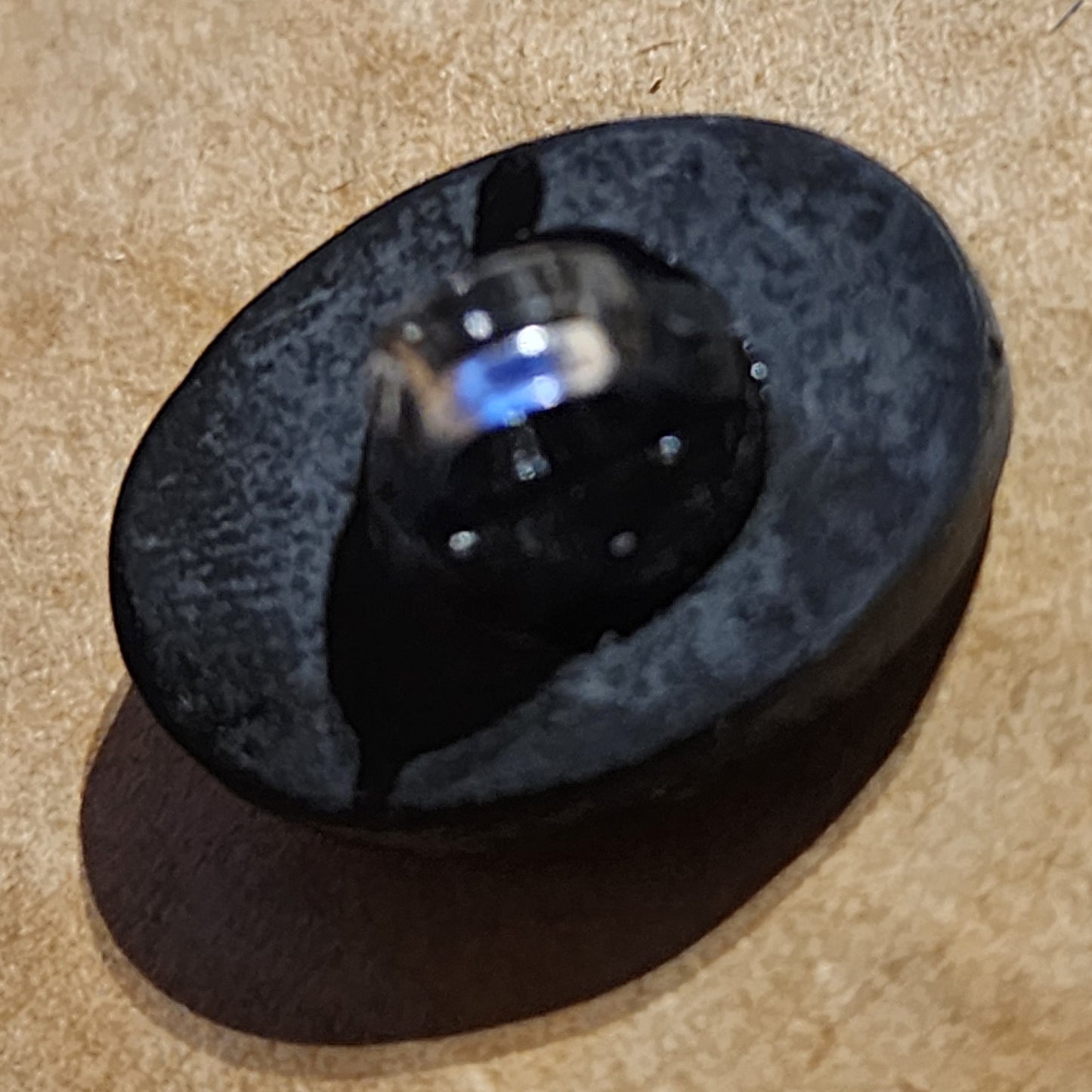 Oval Cameo button 18mm high