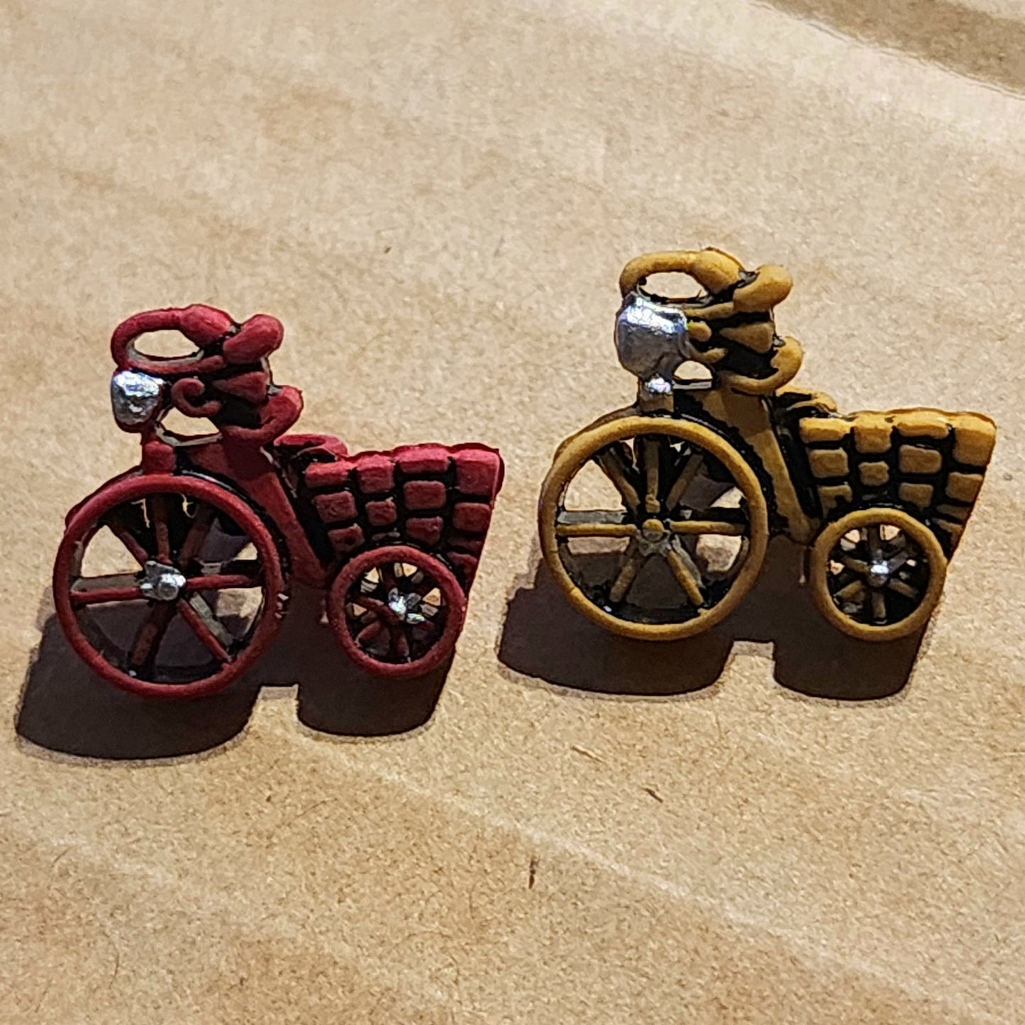 Tricycle button - 2 colours 15mm long