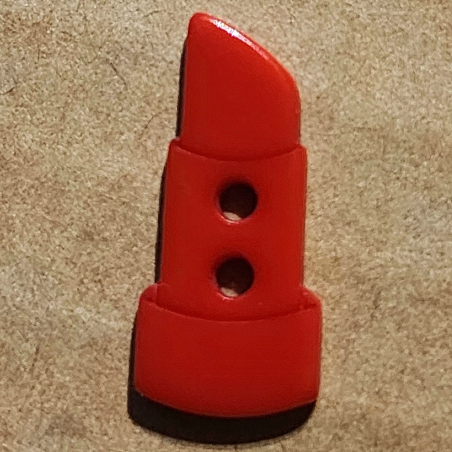 Red Lipstick button 15mm high