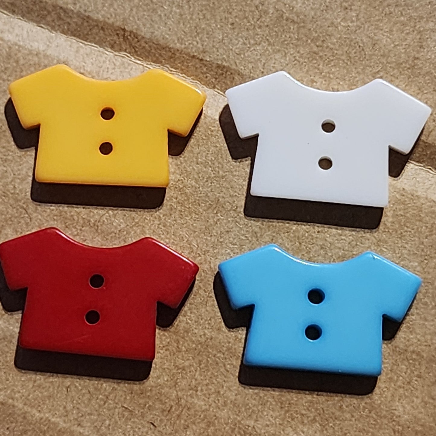 Shirt buttons - 4 colours 18mm wide